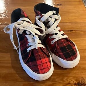 Austin trading company kids high top plaid lace up shoes sneakers Size one